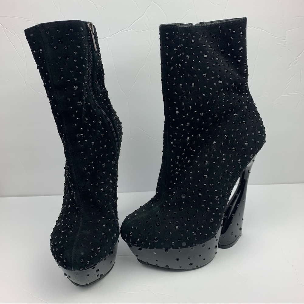 Halloween Outfit! 🎃 Chinese Laundry Black Studded Heel Boots